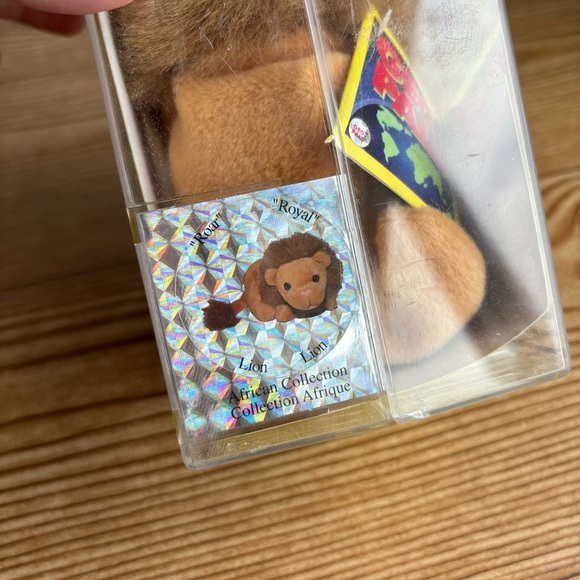 Geo Pals “Roar” Lion - Picture 6 of 9